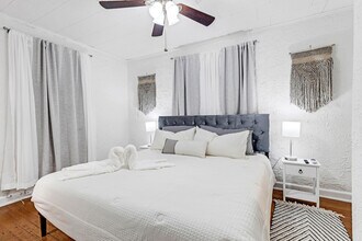 335 Malverne Rd in West Palm Beach, FL - Building Photo - Building Photo