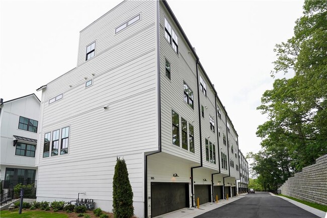 1815 Gotham Ln NE in Atlanta, GA - Building Photo - Building Photo