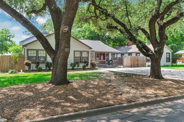 616 Bellevue Dr in Cleburne, TX - Building Photo - Building Photo