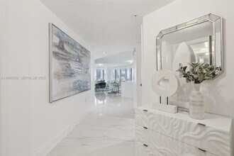 330 Sunny Isles Blvd in Sunny Isles Beach, FL - Building Photo - Building Photo