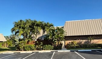 1420 Ocean Way in Jupiter, FL - Building Photo