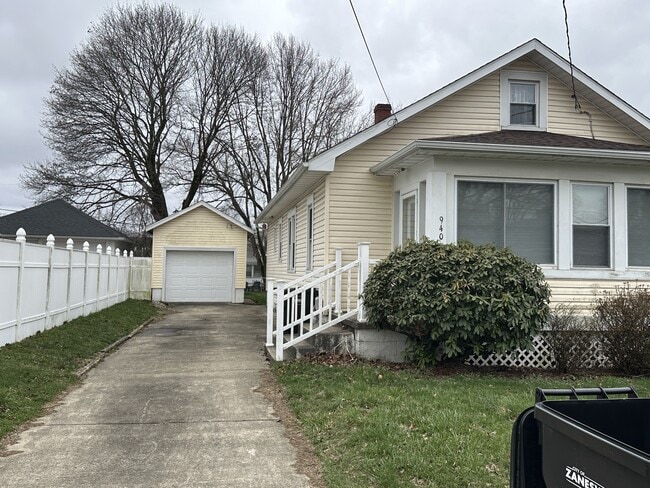940 Lindbergh Ave in Zanesville, OH - Building Photo - Building Photo