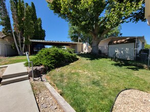 20667 Antrim Dr in Greenleaf, ID - Foto de edificio - Building Photo