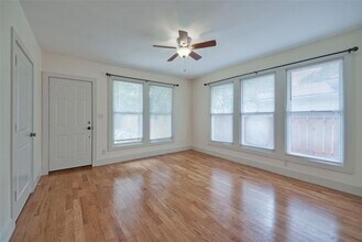 6020 Worth St in Dallas, TX - Building Photo - Building Photo