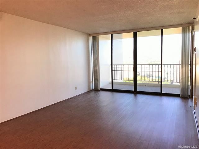 990 Ala Nanala St in Honolulu, HI - Building Photo - Building Photo