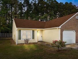 109 Village Ct in Havelock, NC - Building Photo