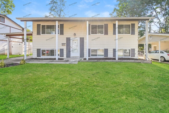 property at 5244 Ville Angela Ln