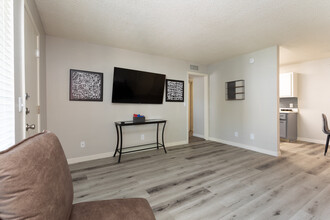 Peaks at Redington in Tucson, AZ - Building Photo - Interior Photo