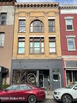 53 3rd St in Troy, NY - Building Photo