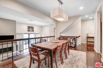 9303 Burton Way in Beverly Hills, CA - Building Photo - Building Photo