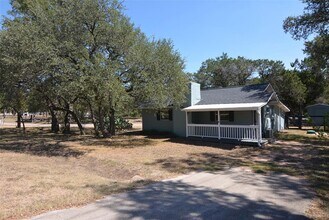 9905 Trails End Rd in Leander, TX - Building Photo - Building Photo