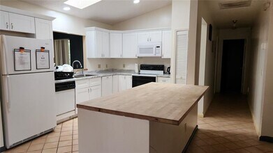 2249 SE Melaleuca Blvd in Port St. Lucie, FL - Building Photo - Building Photo