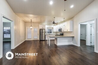 569 Deep Creek Dr in Shepherdsville, KY - Foto de edificio - Building Photo