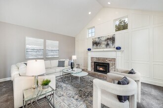 17120 SE 29th Pl in Bellevue, WA - Building Photo - Building Photo