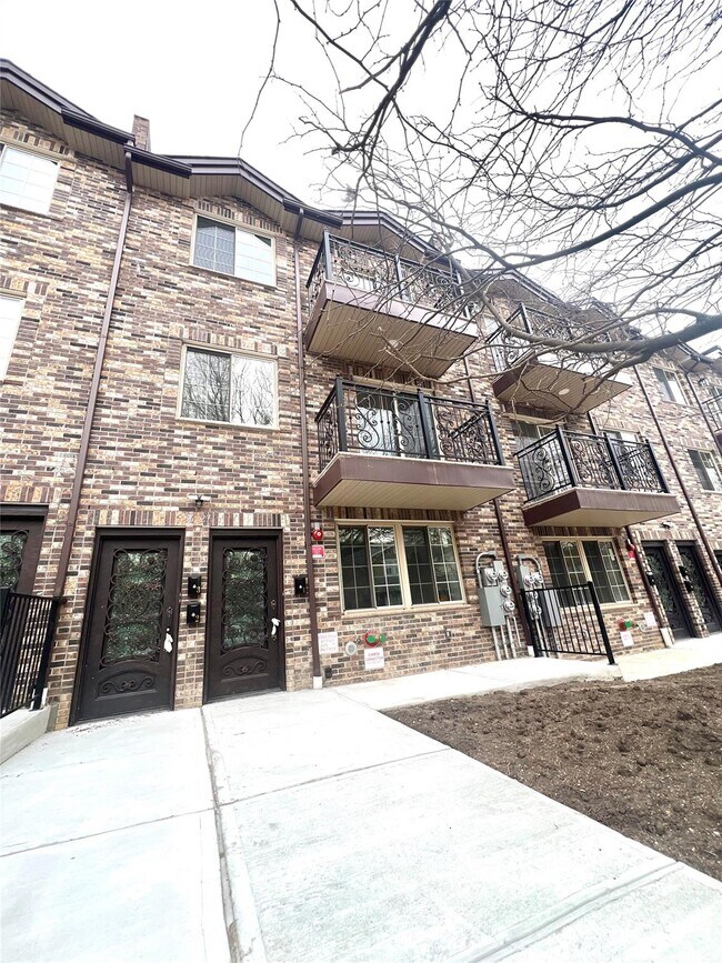 45-36 171st St in Queens, NY - Building Photo - Building Photo