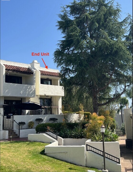 6818 Caminito del Greco in San Diego, CA - Building Photo