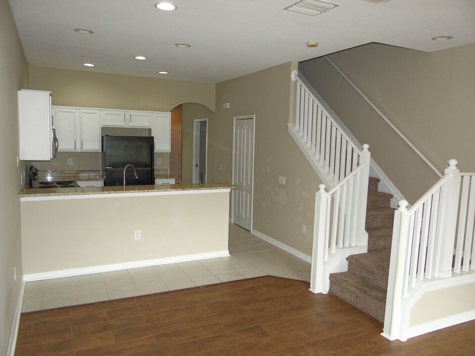 12909 Kings Crossing Dr in Gibsonton, FL - Building Photo