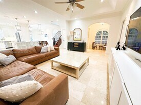 360 NE 7th Ave in Fort Lauderdale, FL - Building Photo