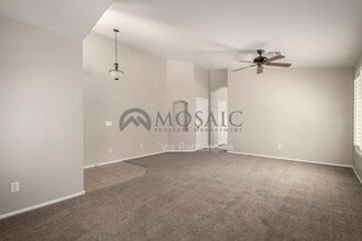 389 E Angeline Ave in San Tan Valley, AZ - Building Photo - Building Photo