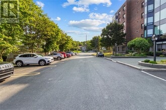 156 Portugal Cove Rd in St John's, NL - Building Photo - Building Photo