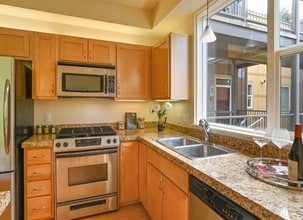347 Rustic Pl in Eugene, OR - Building Photo - Building Photo