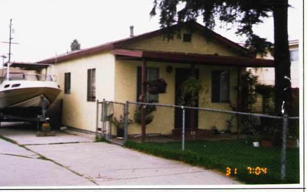 5957-6001 Live Oak in Bell Gardens, CA - Building Photo