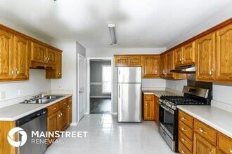 498 W Tipton Lake Cir in Millington, TN - Building Photo - Building Photo