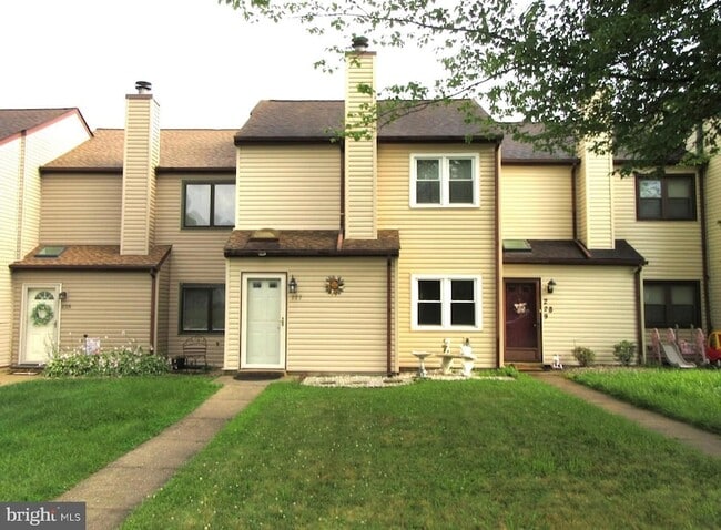 property at 227 E Green Valley Cir
