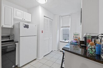 1038 Willow Ave in Hoboken, NJ - Building Photo - Building Photo