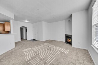 5703 N Gibralter Way in Aurora, CO - Building Photo - Building Photo