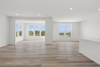 2420 Tailshot Rd in Naperville, IL - Building Photo - Building Photo