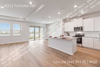 18211 Fattoria Ter in Bradenton, FL - Building Photo - Building Photo
