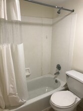 64 Brighton Ave, Unit 305 in Boston, MA - Building Photo - Building Photo
