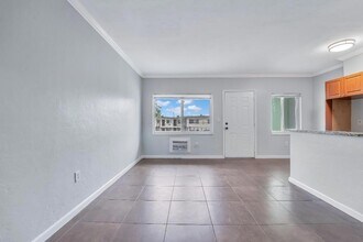 521 NE 82nd Terrace, Unit 9 in Miami, FL - Building Photo - Building Photo