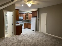 250 Pleasant Ave, Unit Cozy One Bedroom in Santa Rosa, CA - Building Photo - Building Photo