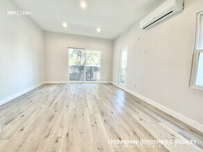 141 N Swall Dr in West Hollywood, CA - Building Photo - Building Photo