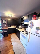 167 M St, Unit 2 in Boston, MA - Building Photo - Building Photo