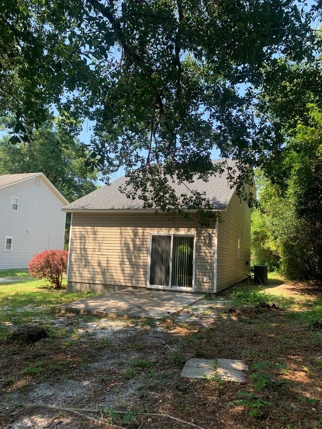 113 Nash Dr in Wilmington, NC - Foto de edificio - Building Photo