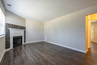 1108 Cousins Rd in Woodstock, GA - Building Photo - Building Photo