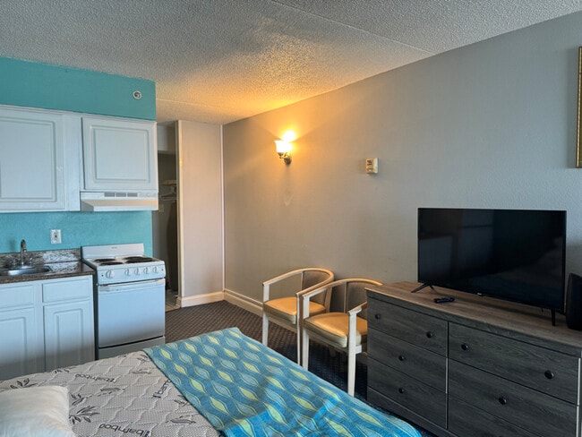 1207 S Ocean Blvd in Myrtle Beach, SC - Building Photo - Building Photo