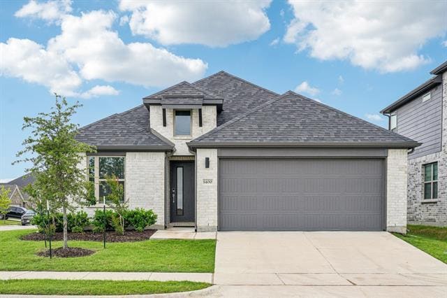 property at 1400 Avondale Ct