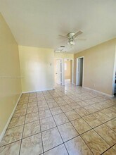 125 NW 12th Ave in Dania Beach, FL - Building Photo - Building Photo