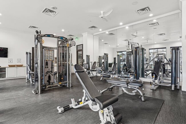 Cantabria at Turtle Creek in Dallas, TX - Building Photo - Building Photo