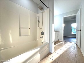 1222 NW 20th Pl in Cape Coral, FL - Building Photo - Building Photo