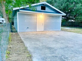 330 S 2nd St in Lake Wales, FL - Building Photo