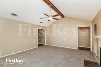 1401 Sunny Glen St in Fort Worth, TX - Building Photo - Building Photo