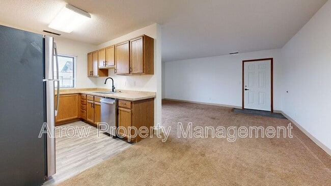 201 E Arbor Ave in Bismarck, ND - Building Photo - Building Photo