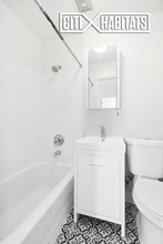 313 S 4th St-Unit -C3 in Brooklyn, NY - Foto de edificio - Building Photo