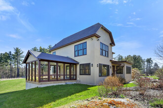 33 East St in Stockbridge, MA - Foto de edificio - Building Photo