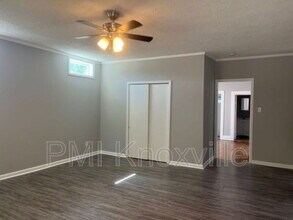 3089 Washington Pike in Knoxville, TN - Building Photo - Building Photo